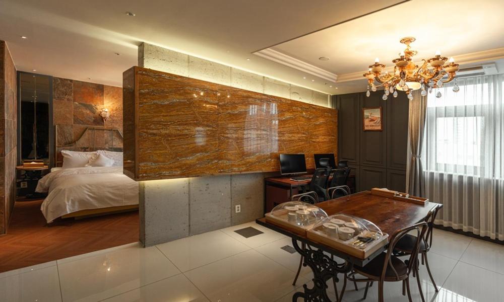 Daegu February Hotel Dongseongro מראה חיצוני תמונה