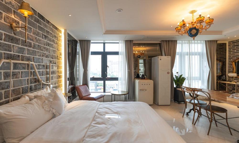 Daegu February Hotel Dongseongro מראה חיצוני תמונה