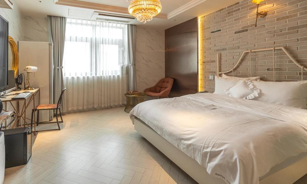 Daegu February Hotel Dongseongro מראה חיצוני תמונה